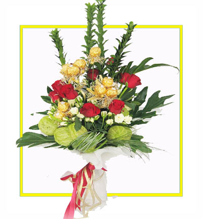 [PN-12RR-16FER-1] Red roses with Ferrero Rocher